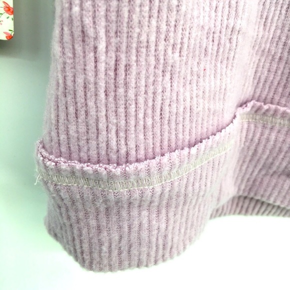FREE PEOPLE Cha Cha sweater in Lilac Mist with multi colored sleeves NWT - Picture 5 of 7